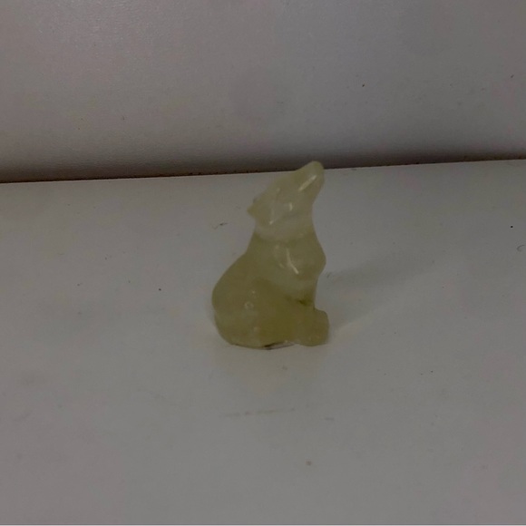 Citrine Wolf - Picture 3 of 8